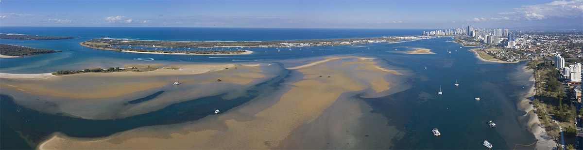 Labrador Main Beach Southport